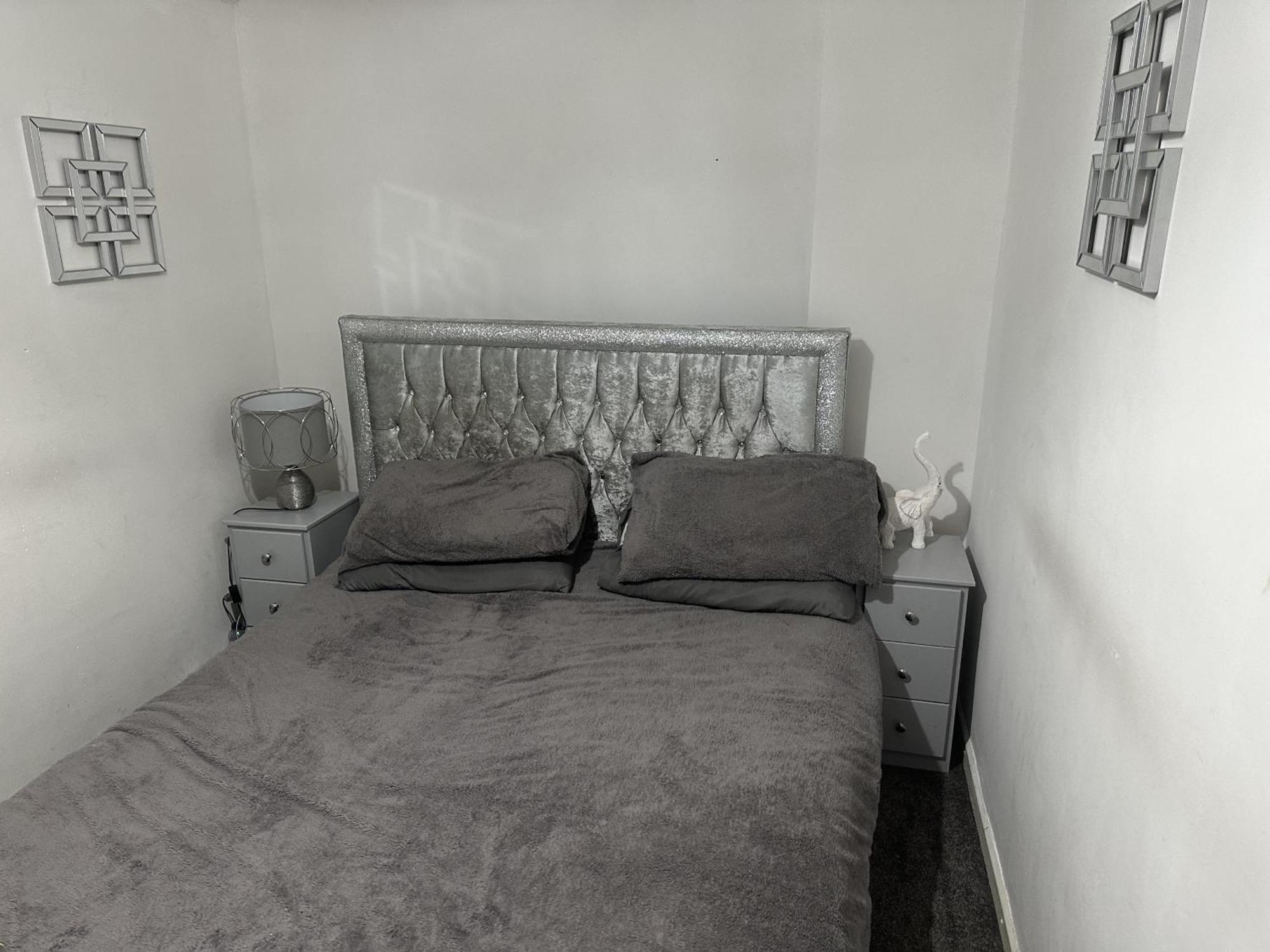 Beautiful 1-bed House In Bradford Holiday home *